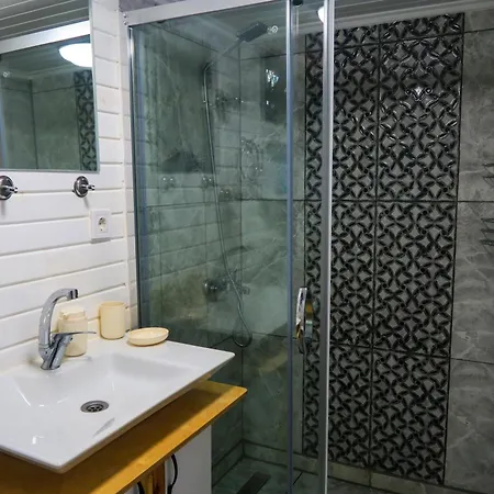 Tiny منتزه العطل داتْشا